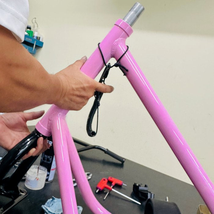 Used Jykk ONE-D SnowScoot in Sakura Pink — A Lightweight Custom Setup with G1 Soft Boards