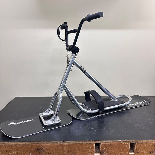 SNOWSCOOT ONE-D “Glitch” – Polished (Clear-Coat) [Special Color] [Short-Tail]
