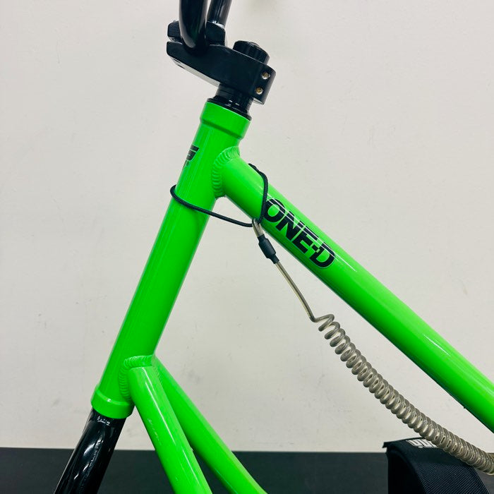 USED JYKK SNOWSCOOT ONE-D – Neon Green | Fully Serviced & Waxed + Carrying Case Included