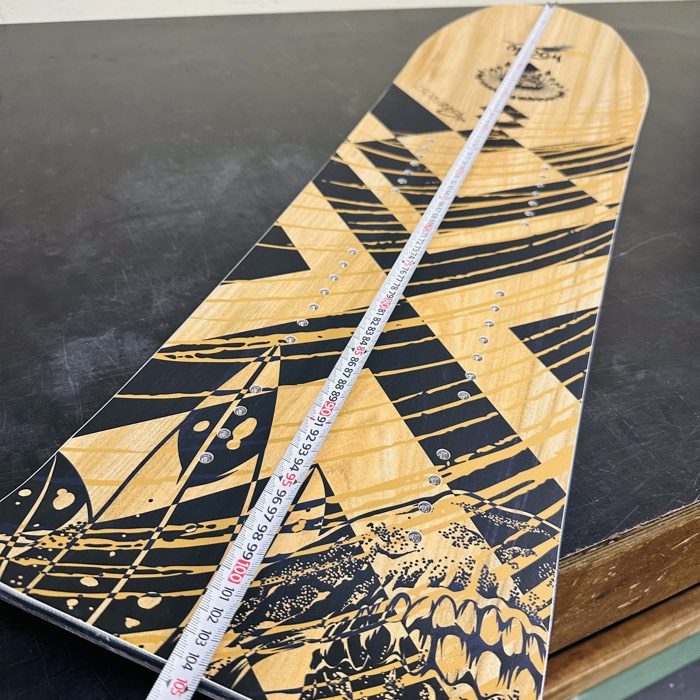 Measuring the rear board length
