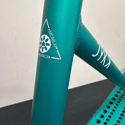 [Freestyle Pro Model 70park] SNOWSCOOT 70 “Nanamaru” Antoni – Sand Green [Normal Size]