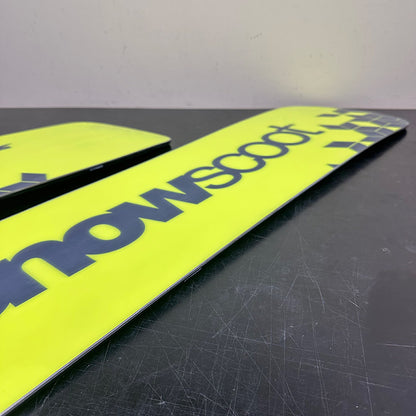 [Used Wide Board Set] SNOWSCOOT JYKK AP-2 “Signal” – Medium Flex [Freshly Waxed & Ready to Ride]