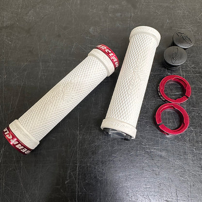 Lizard Skins BEARCLAW Grip [Legend Series / Dual Lock-On Type]