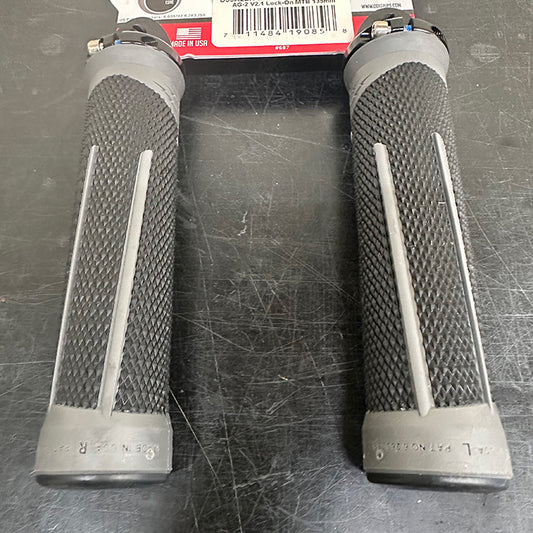 ODI AG-2 Aaron Gwin Signature Lock-On Grips (Version 2.1)