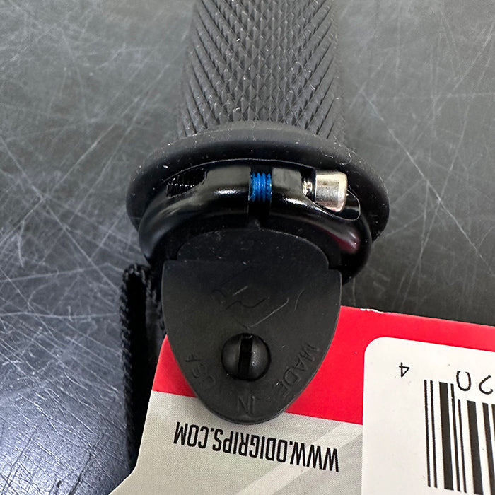 ODI Ruffian Mini V2.1 Lock-On Grips 110mm – Black / BMX & Snowscoot Compatible