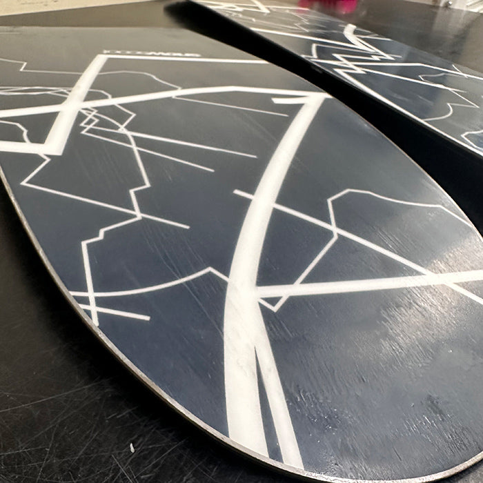 [Next‑Gen Wide | Used / Serviced] SNOWSCOOT JYKK AP‑2 Board — Flash Medium – Powder / Freeride