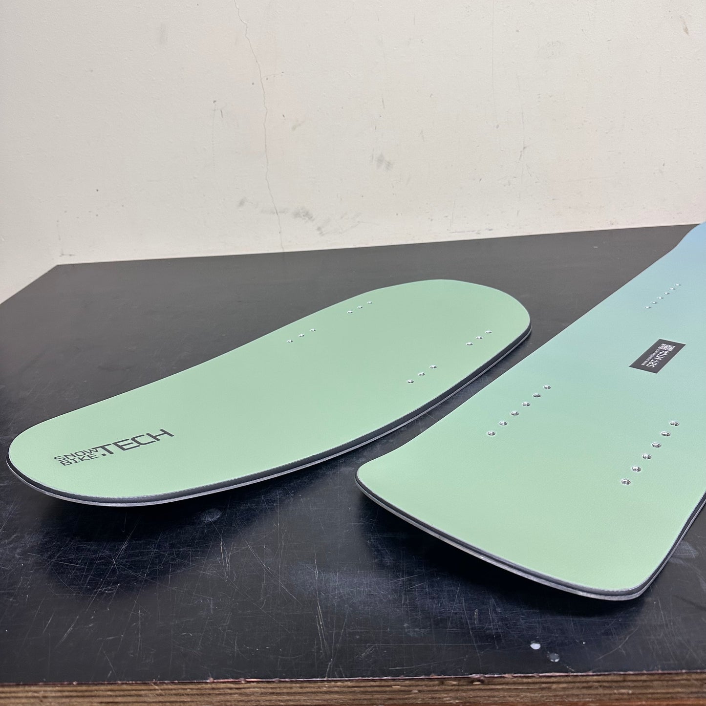 SBT BASIC 02 SNOWSCOOT BOARD SET 【Narrow / Carving & Powder Versatility】