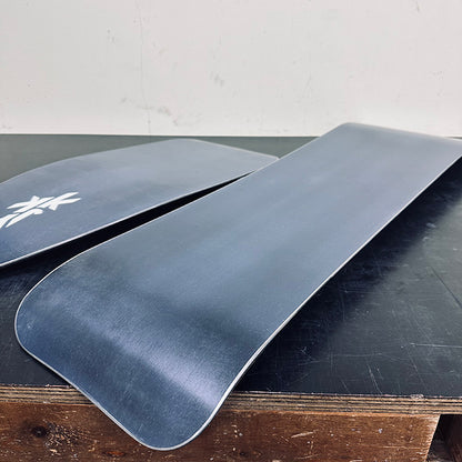 [Next-Gen Wide Board] JYKK SNOWSCOOT GT-1 BW “White Graphic Edition”