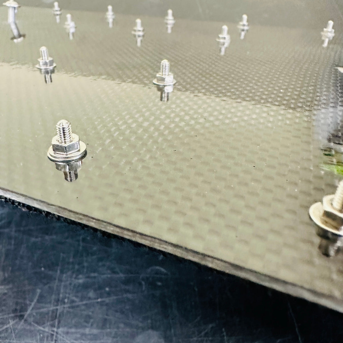 Close-up of the BWS Carbon Full Pin Deck grip pins