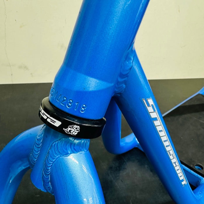 Used blue JYKK S70 frame kit, detail 3