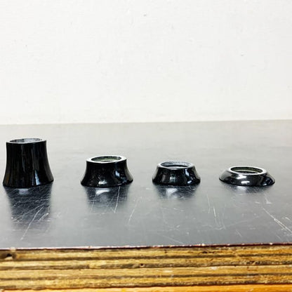 Carbon headset upper cups in different heights