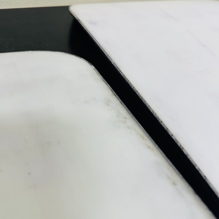 White base and edge condition
