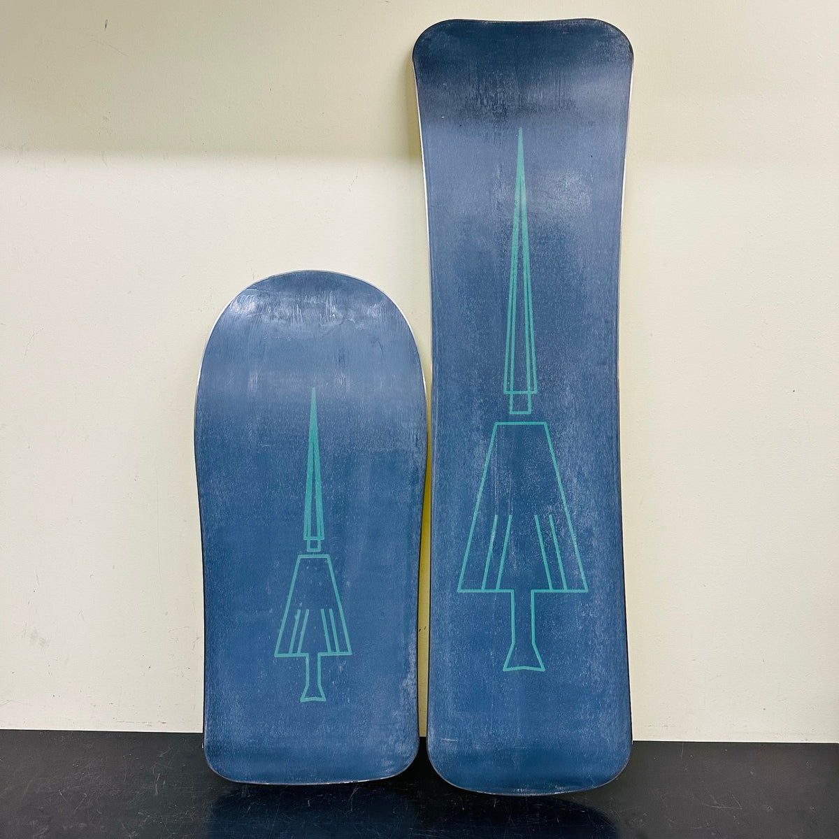 Trinity DC Yellow showroom board set – actual item photo 2