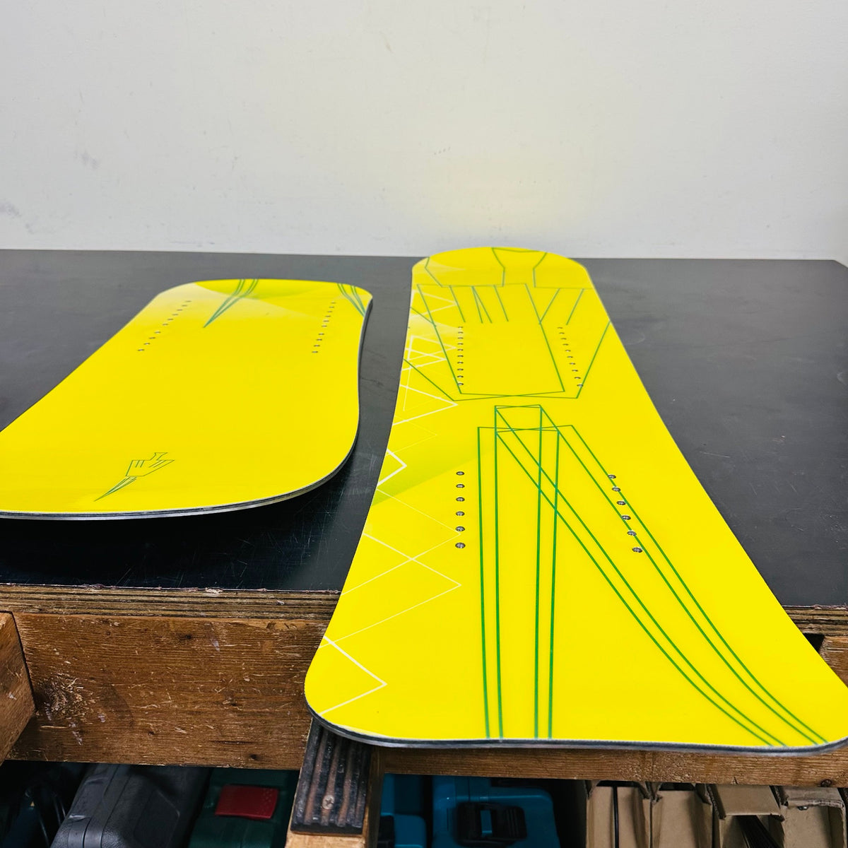 Trinity DC Yellow showroom board set – actual item photo 6