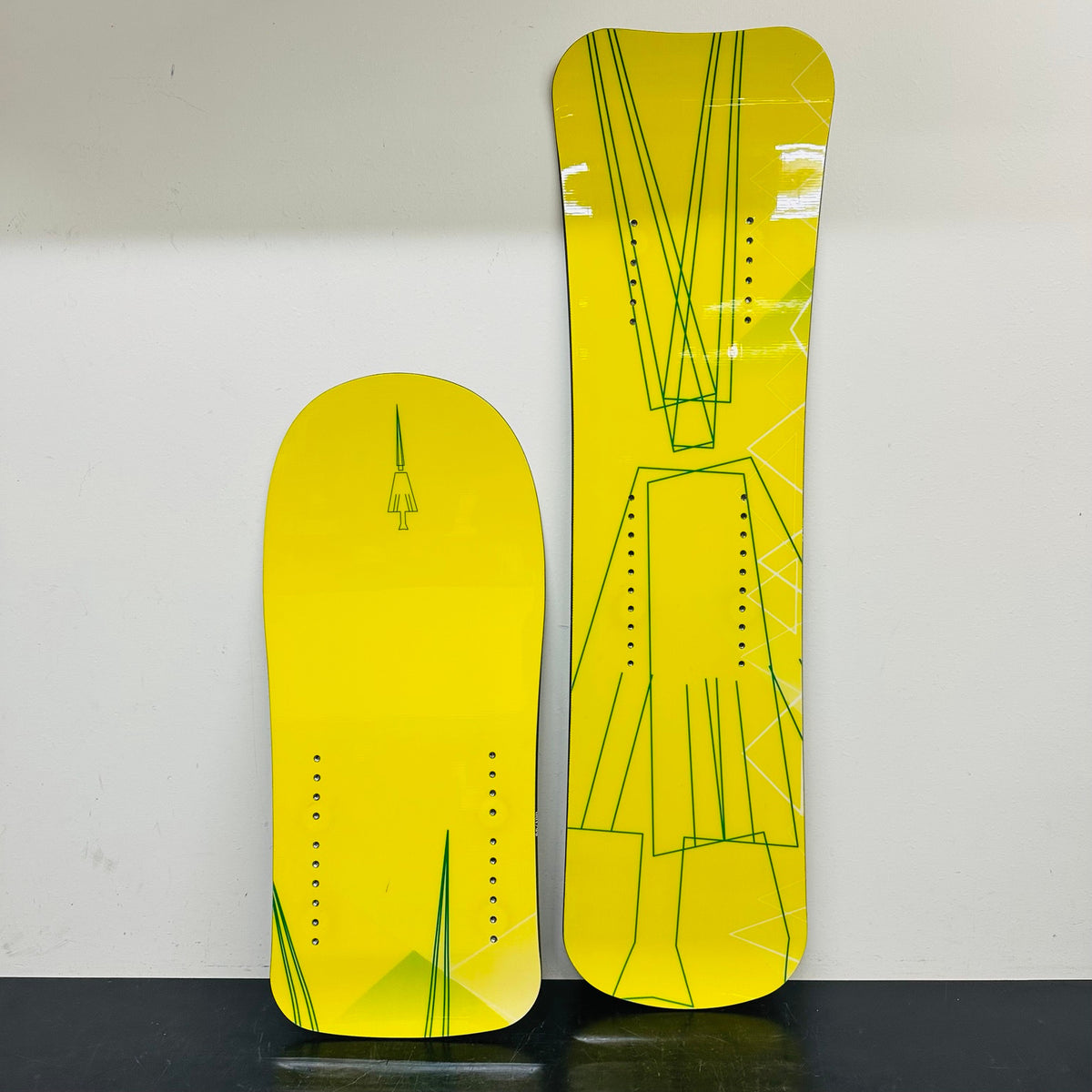 TORINITY DC Yellow showroom front and rear board set