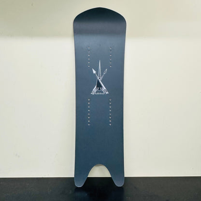 Used TORINITY Double Arrow rear board, full topsheet view