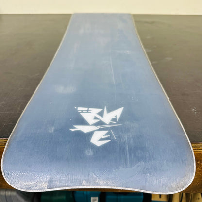 Base detail of the used TORINITY SSST Medium Flex rear board